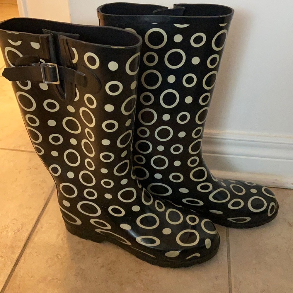 Rain boots